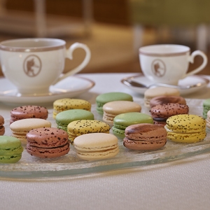 COM-Assorted Macarons-photo credit-The Bartolotta Restaurants.jpg